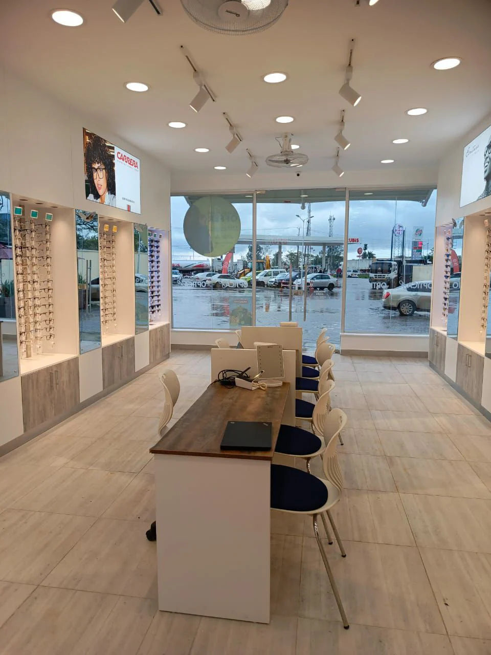 Optica - Opticians in Kenol